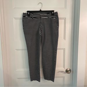 Old Navy Black & White Striped Pixie Ankle Pants